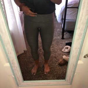 Lulu lemon🍋: Grey 3/4 length leggings